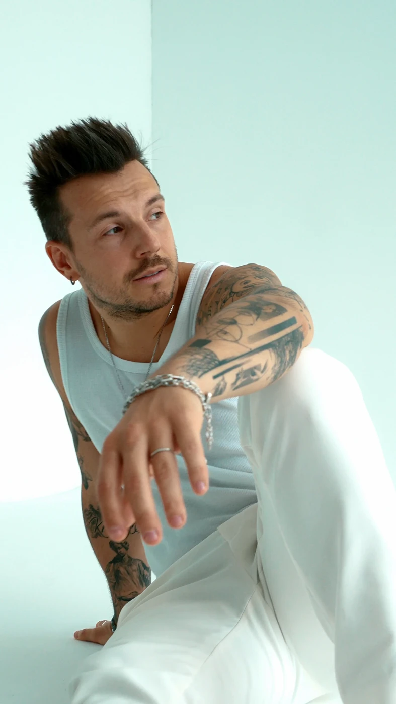 Я vf-artur-5-4700.webp