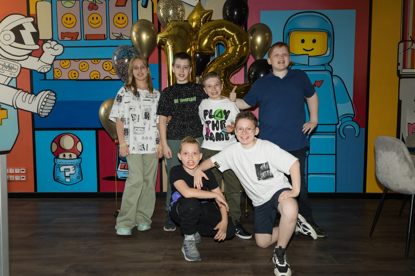 Репортаж. День рождения. Подростки. d0082af379c0fbd8a0e86433a2fc368d.webp