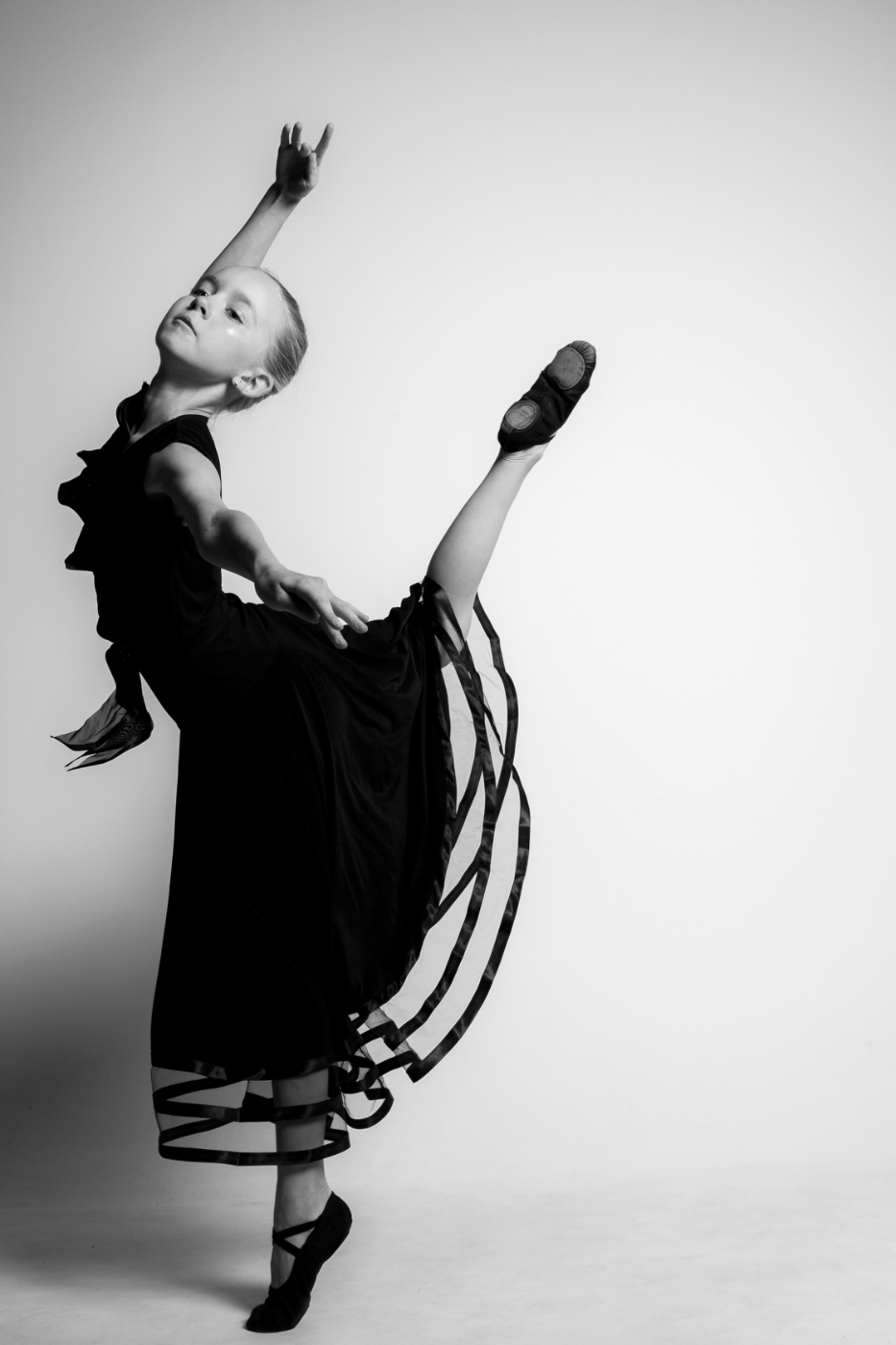 Dance / Lera / Black and White dsc-0058.png