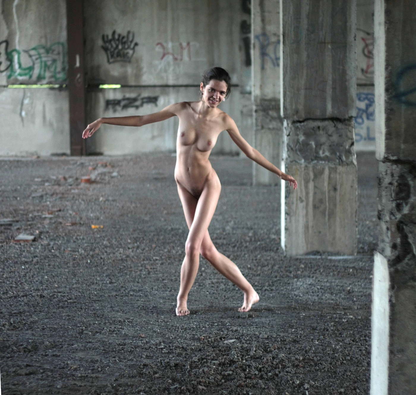 Нюарт, женщины 298-2-2.webp