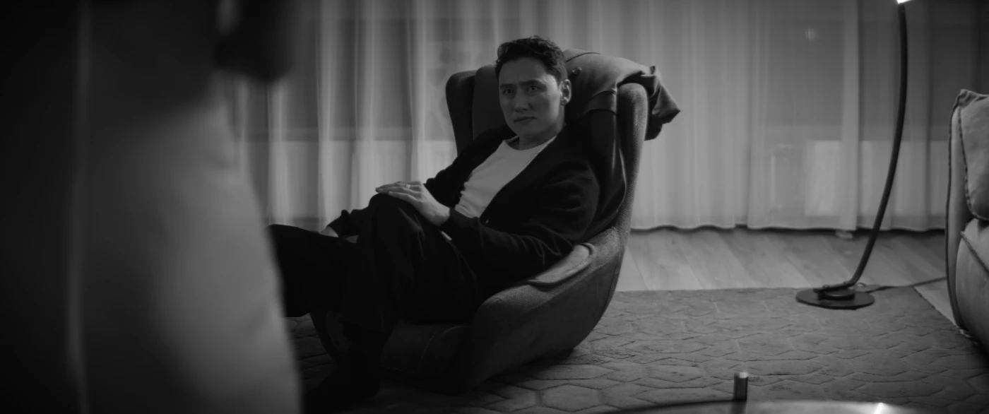 Seryoja - Huuheldei. Клип still-2025-10-18-183056-1-1-1.webp